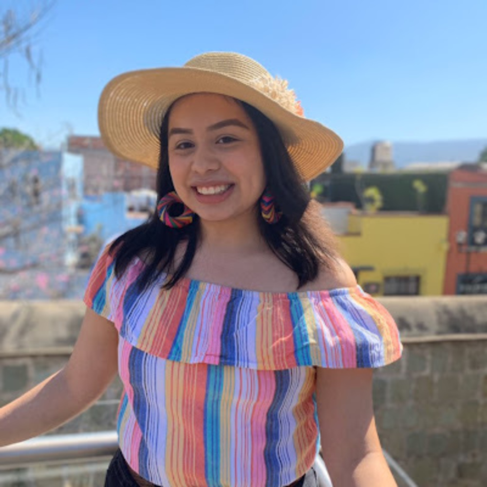 Meet your Posher, Lisette